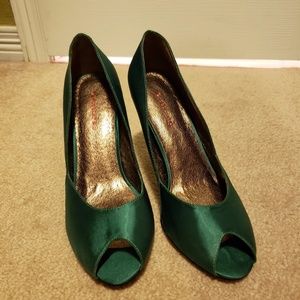 Chocolat Blu Peep Toe Heels Size: 7.5